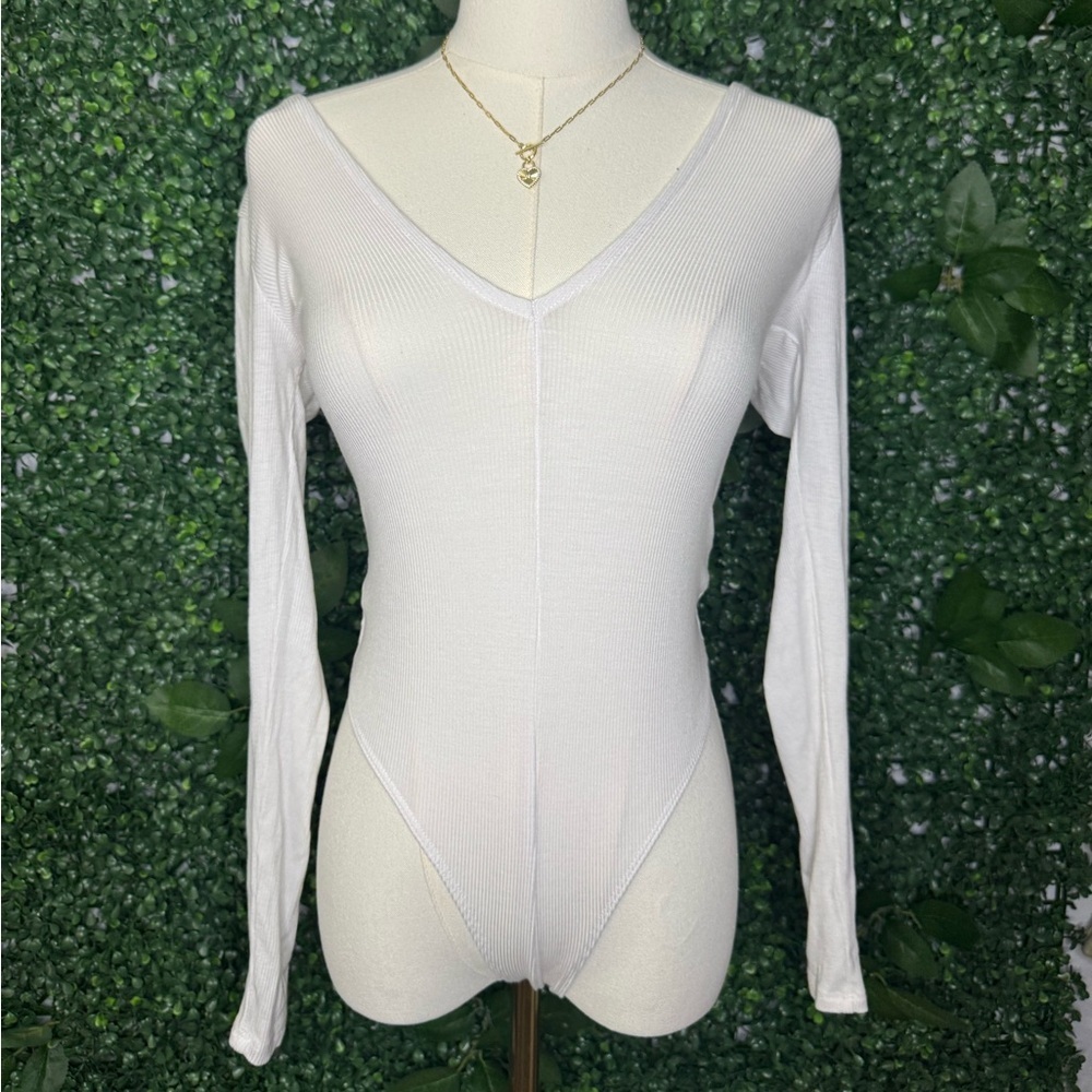 White Ribbed V-Neck Bodysuit - Picture 1 of 5